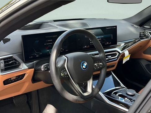 Certified 2023 BMW i4 eDrive35 w/ Premium Package RWD image 9