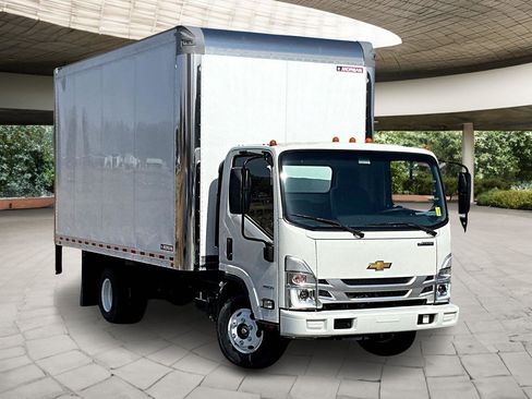 New 2025 Chevrolet Low Cab Forward image 1