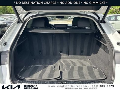 Used 2023 Audi Q8 Premium Plus AWD/4WD image 17