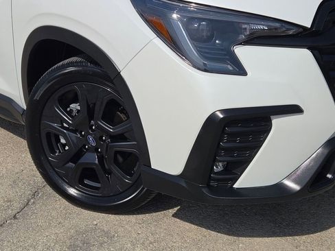 Used 2023 Subaru Ascent Onyx Edition Limited image 3