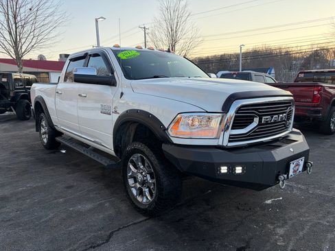 Used 2017 RAM 2500 Limited image 4