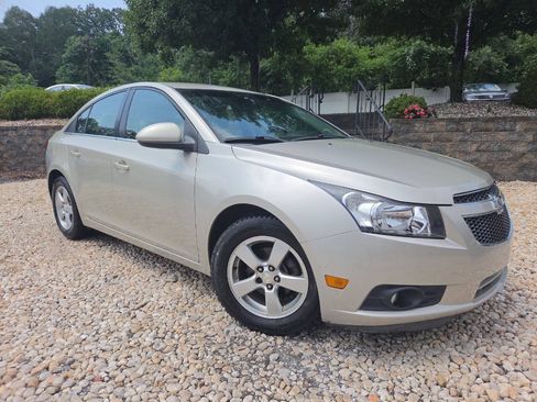 Used 2014 Chevrolet Cruze LT FWD image 26