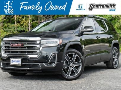 Used 2022 GMC Acadia SLT w/ Preferred Package