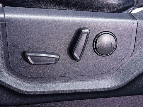 Used 2020 Ford F150 Lariat AWD/4WD image 16