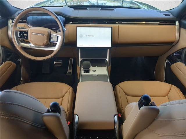 New 2026 Land Rover Range Rover Long Wheelbase SE AWD/4WD image 14