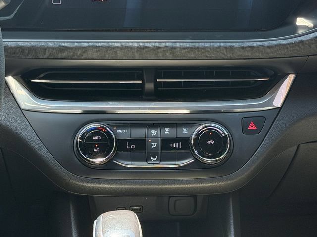 Certified 2024 Buick Envista Preferred w/ Advanced Safety Package FWD image 18