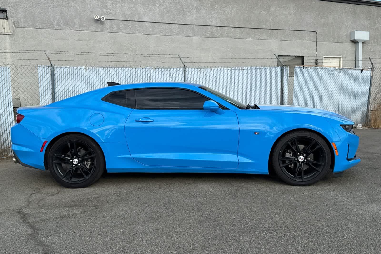 Used 2023 Chevrolet Camaro LT RWD image 6