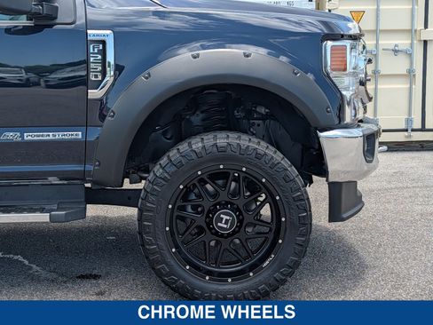 Used 2021 Ford F250 4x4 Crew Cab Super Duty image 12