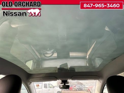 Used 2024 Tesla Model Y Performance image 15