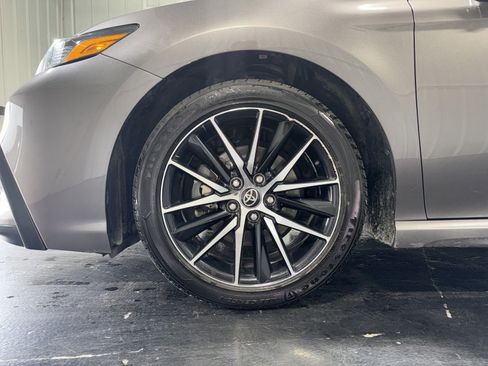 Used 2023 Toyota Camry SE FWD image 6