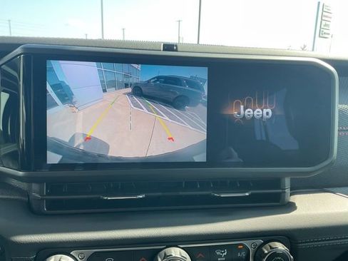 Certified 2025 Jeep Wrangler Unlimited Rubicon image 21