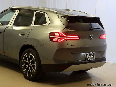 Used 2025 BMW X3 xDrive30i w/ Premium Package image 8