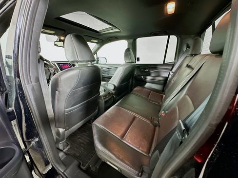 Used 2017 Honda Ridgeline Black Edition image 4