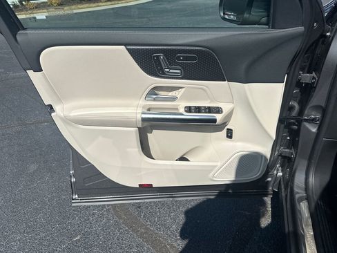 New 2026 Mercedes-Benz GLA 250 4MATIC image 10