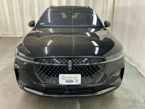 Used 2024 Lincoln Nautilus Reserve w/ Equipment Group 202A AWD/4WD image 8