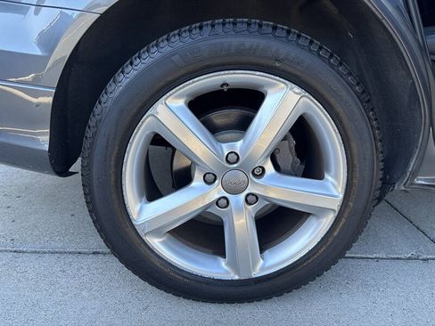 Used 2013 Audi Q7 3.0T S line Prestige w/ Technology Pkg AWD/4WD image 17