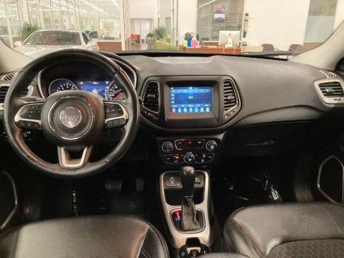Used 2018 Jeep Compass Latitude w/ Popular Equipment Group image 19