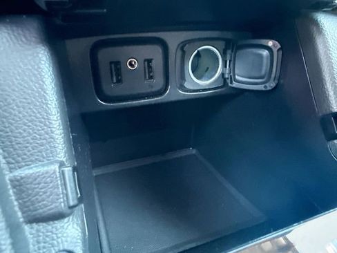 Used 2022 Buick Encore Preferred w/ Safety Package image 34