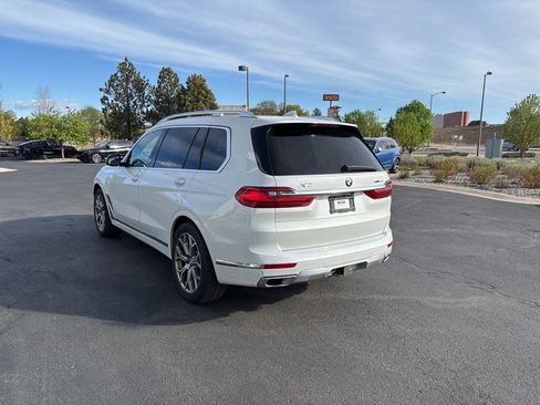Used 2022 BMW X7 xDrive40i w/ Premium Package image 3