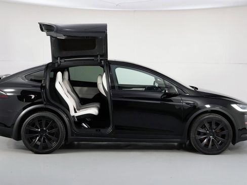 Used 2022 Tesla Model X Plaid image 51