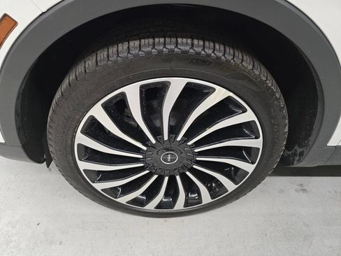 Used 2022 Lincoln Nautilus Black Label w/ Class II Trailer Tow Package AWD/4WD image 10