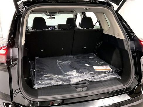 New 2026 Nissan Rogue SV image 36