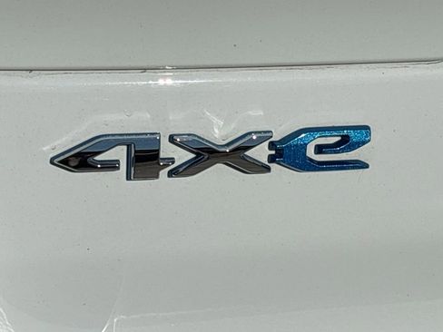 Used 2022 Jeep Grand Cherokee Limited 4xe image 7