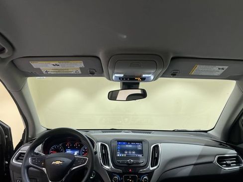 Used 2020 Chevrolet Equinox LT FWD image 18