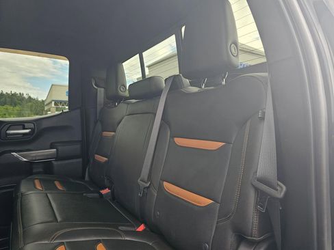Used 2019 GMC Sierra 1500 AT4 w/ AT4 Premium Package AWD/4WD image 17