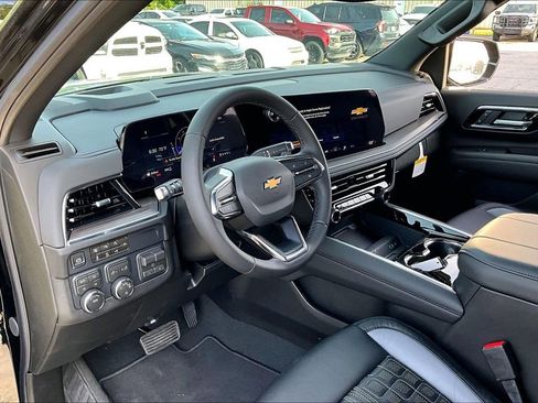 New 2026 Chevrolet Tahoe LS w/ LPO, Dark Essentials Package AWD/4WD image 6