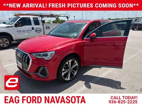 Used 2021 Audi Q3 2.0T Premium Plus w/ Premium Plus Package AWD/4WD image 1