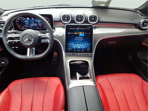 Certified 2025 Mercedes-Benz CLE 300 4MATIC Coupe image 13