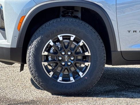 New 2026 Chevrolet Traverse Z71 image 27