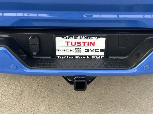 New 2026 GMC Canyon Elevation image 27