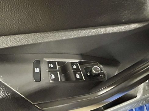 Used 2024 Volkswagen Jetta SE FWD image 12