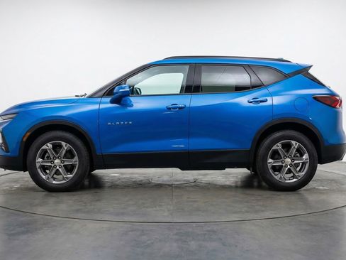 Used 2025 Chevrolet Blazer LT FWD image 5