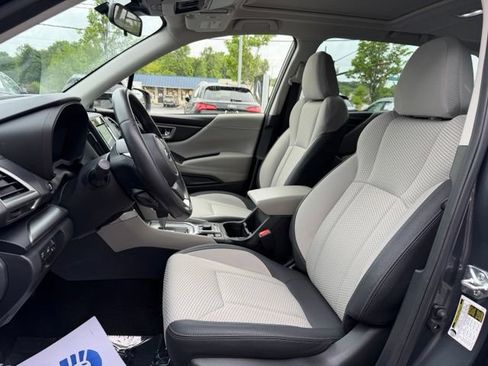 Used 2023 Subaru Forester Premium AWD/4WD image 14