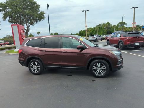 Used 2017 Honda Pilot EX-L image 2