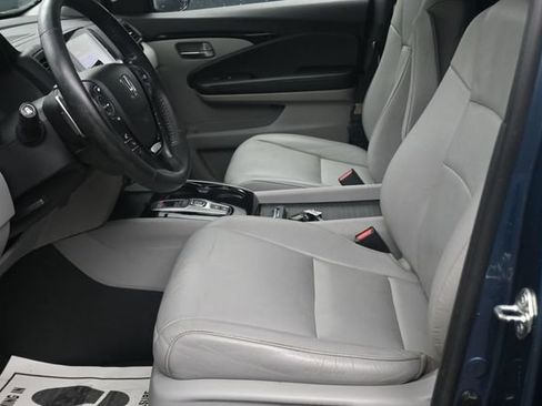 Used 2017 Honda Pilot Touring image 15