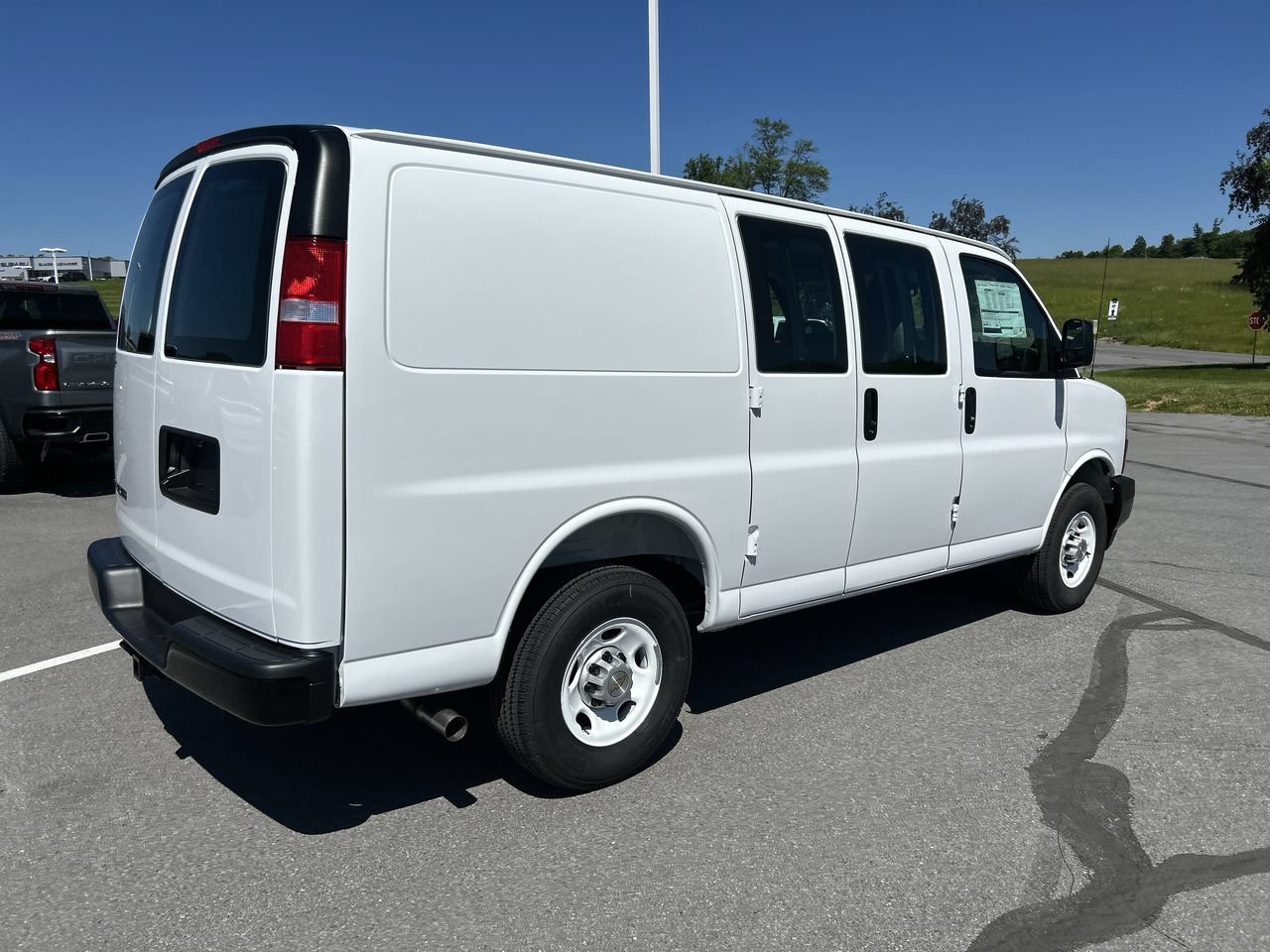 New 2026 Chevrolet Express 2500 w/ Driver Convenience Package RWD image 7