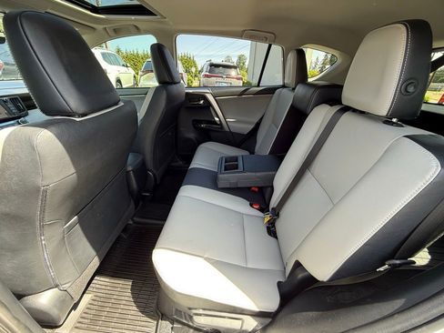 Used 2018 Toyota RAV4 Limited w/ Advanced Technology Package AWD/4WD image 14
