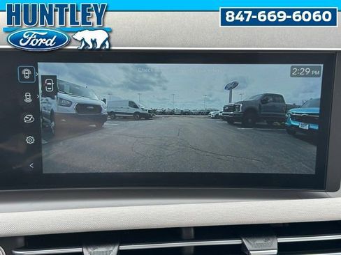Used 2025 Hyundai Tucson Limited AWD/4WD image 32