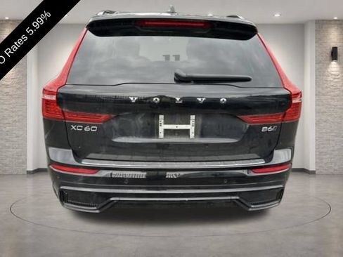 Used 2023 Volvo XC60 B6 Ultimate w/ Protection Package Premier AWD/4WD image 12