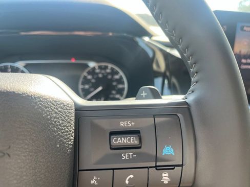 Used 2026 Nissan Pathfinder SV FWD image 16