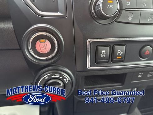Used 2023 Nissan Titan SV AWD/4WD image 22