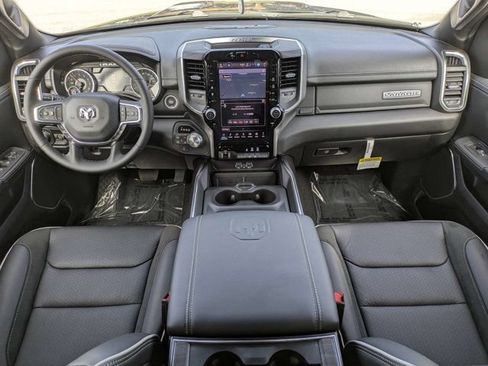 New 2026 RAM 1500 Laramie w/ Laramie Preferred Package AWD/4WD image 15