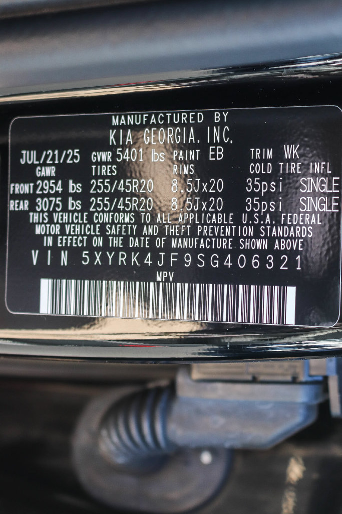 Certified 2025 Kia Sorento SX FWD image 29
