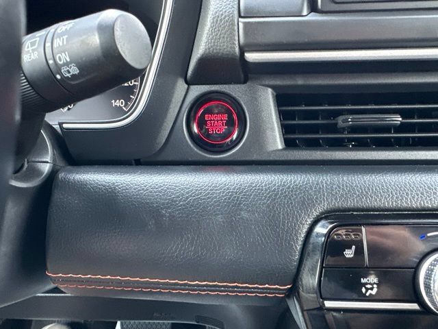 Used 2025 Honda Pilot Sport image 26