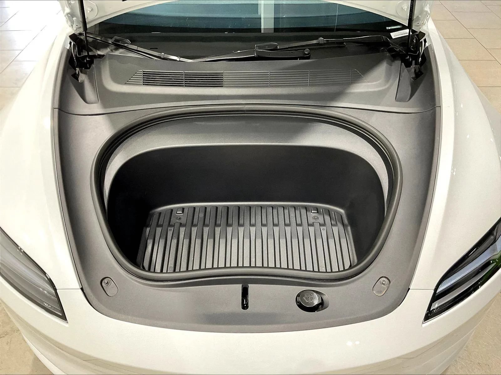Used 2025 Tesla Model 3 Long Range RWD image 31