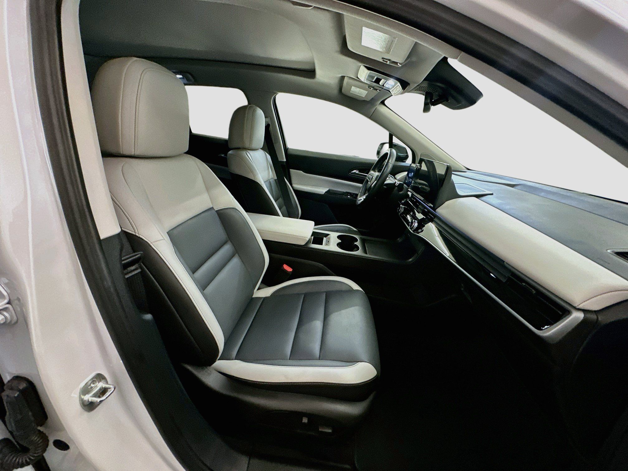 Used 2025 Honda Prologue Touring image 34